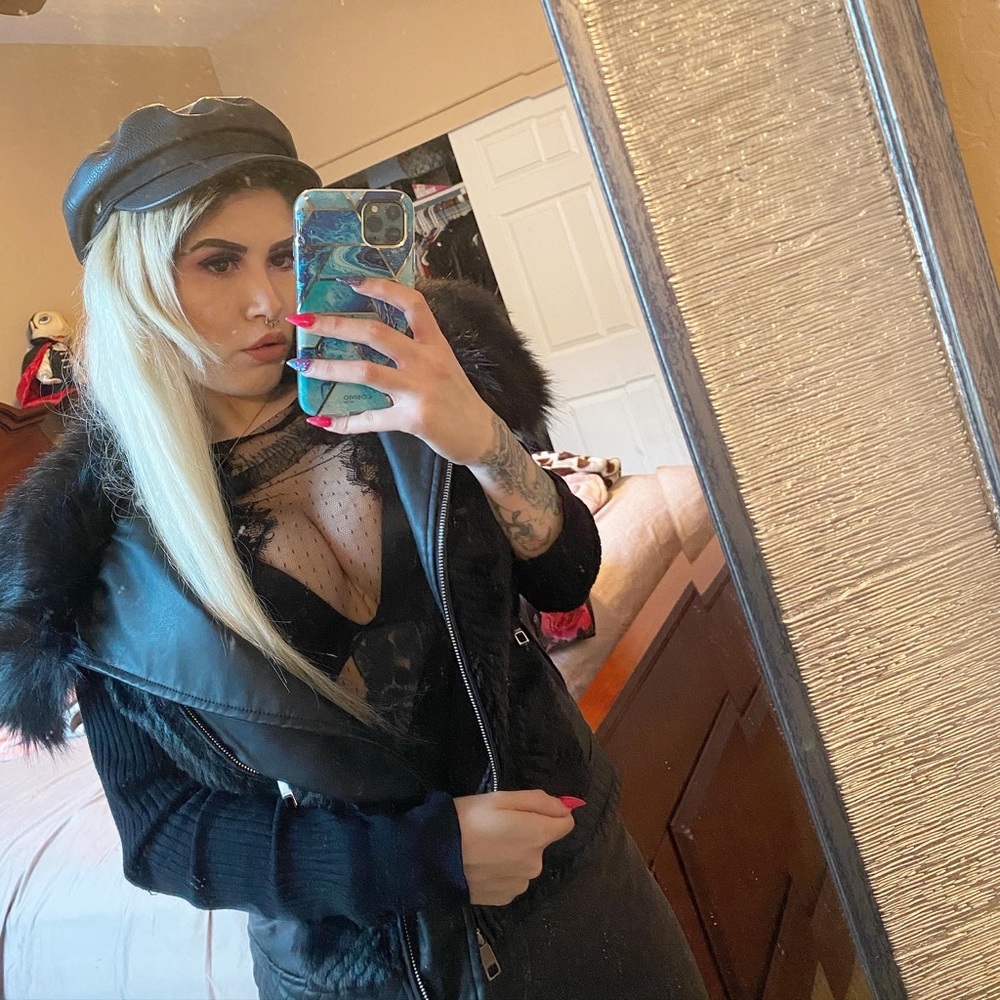 Lace Express blouse - Picture 2 of 3